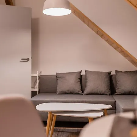 Romantický Loft Parking U Hlavního Nádraží Apartamento