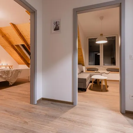 Romantický Loft Parking U Hlavního Nádraží * Olomouc