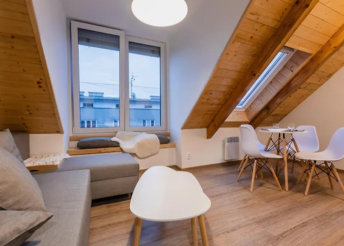 Romanticky Loft Parking U Hlavniho Nadrazi Appartement *
